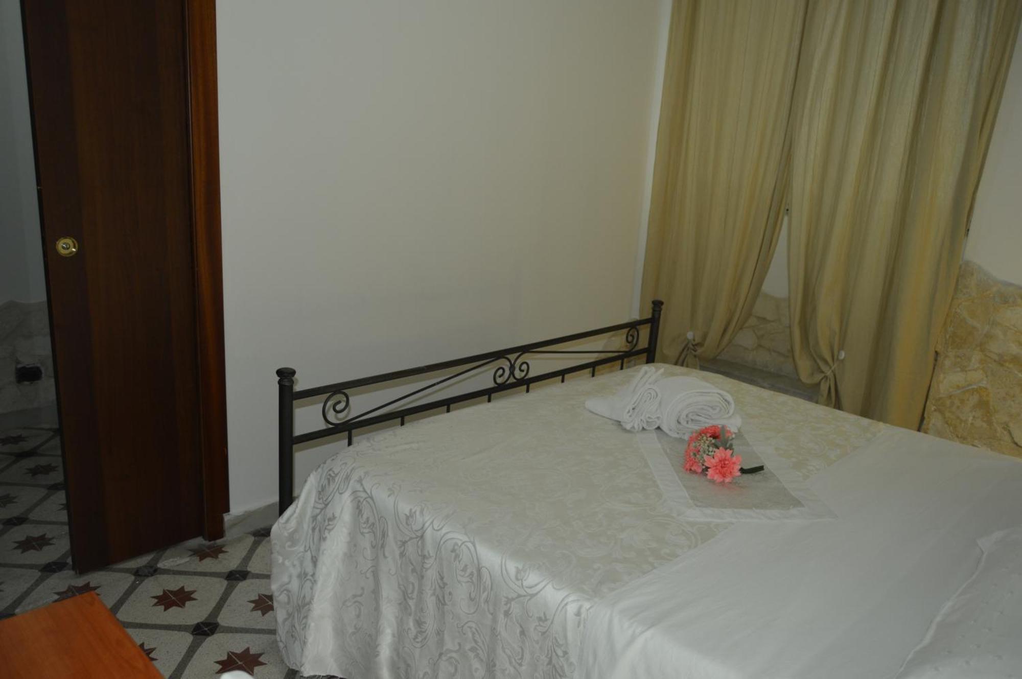 Bed And Breakfast Vecchio Porto Katanya Dış mekan fotoğraf